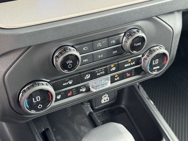 New 2026 Gray Ford Outer Banks image 18