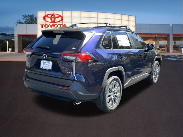 2024 Toyota RAV4 XLE Premium 28