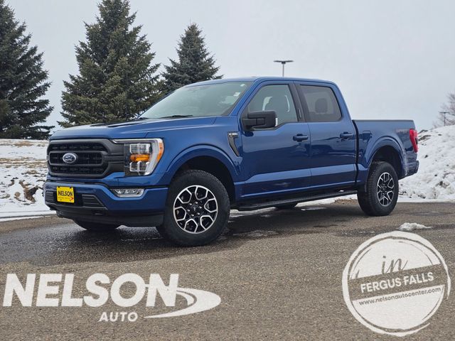 Atlas Blue Metallic 2022 Ford F-150 XLT SuperCrew 4WD Pickup Truck Four-Wheel Drive Automatic