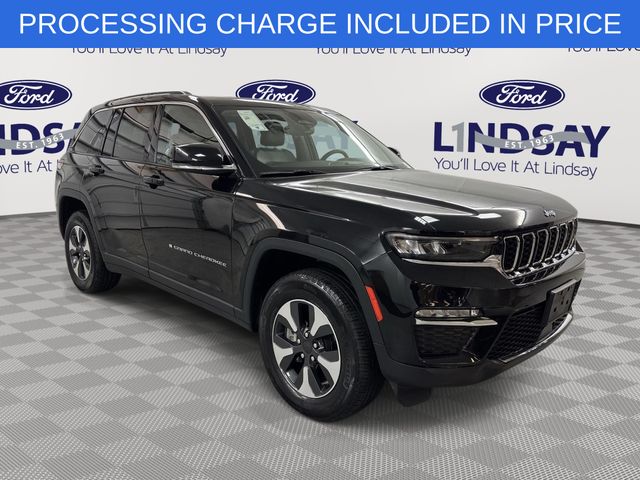 Diamond Black Crystal Pearlcoat 2024 Jeep Grand Cherokee 4xe 4WD SUV / Crossover Four-Wheel Drive 8-Speed Automatic