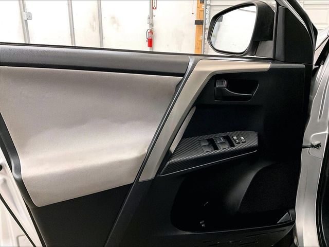 2014 Toyota RAV4 LE Silver at Auto Express Mitsubishi