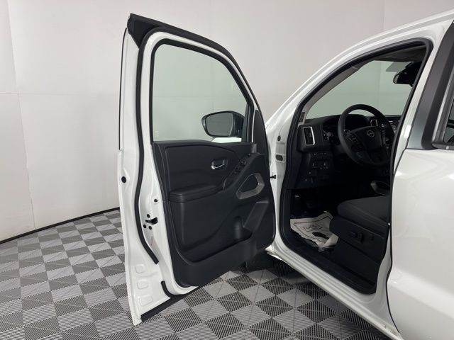2025 Glacier White Nissan Frontier SV RWD Truck