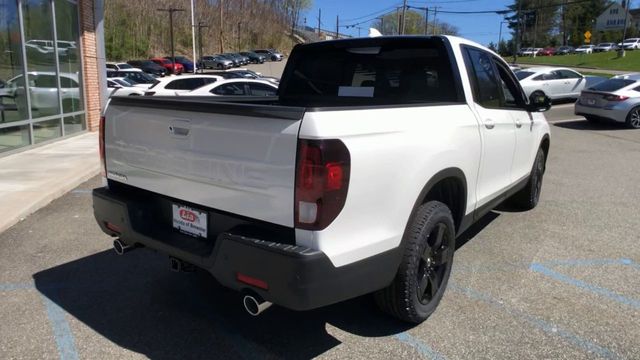 2025 Honda Ridgeline Black Edition 10