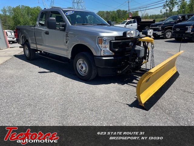 Iconic Silver Metallic 2021 Ford F-250 Super Duty XLT SuperCab 4WD Pickup Truck Four-Wheel Drive 6-Speed Automatic