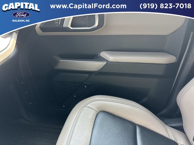Used 2023 Gray Ford Wildtrak image 28