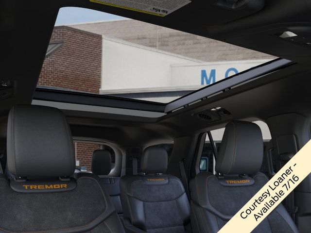 New 2026 White Ford Tremor image 22