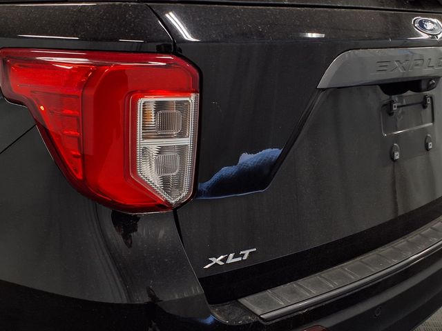 2023 Ford Explorer - Image 8