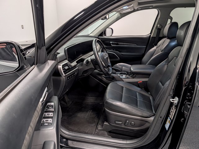 Used 2024 Black Kia EX image 10