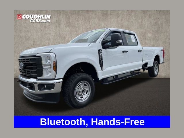 Oxford White 2024 Ford F-250 Super Duty XL Crew Cab 4WD Pickup Truck Four-Wheel Drive Automatic