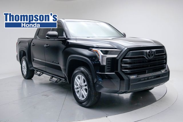 Midnight Black Metallic 2025 Toyota Tundra Pickup Truck Four-Wheel Drive Automatic