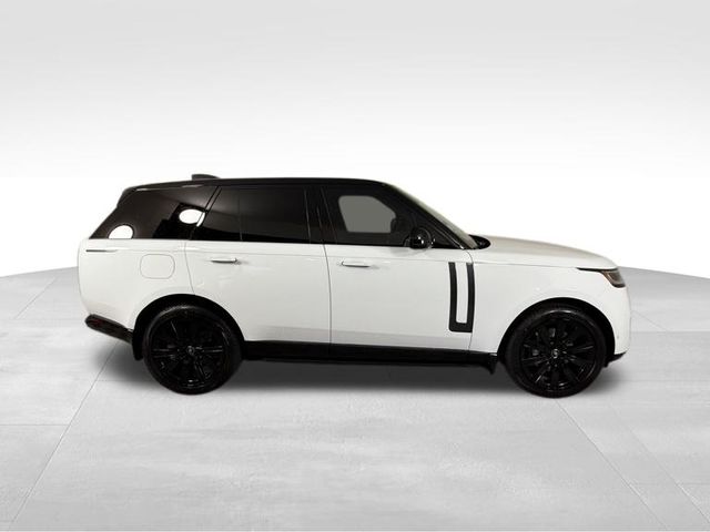 2025 Land Rover Range Rover SE 7