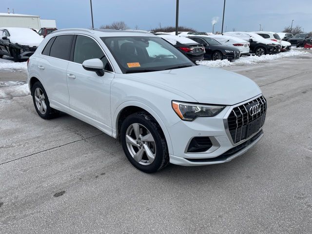 Audi Q3 quattro Premium 45 TFSI