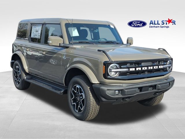 2025 Ford Bronco Outer Banks 4-Door 4WD