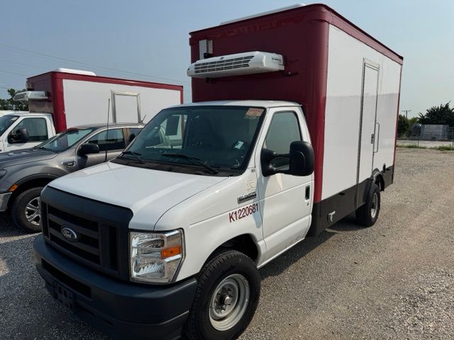 2023 Ford E-Series Chassis E-350 SD Cutaway SB RWD