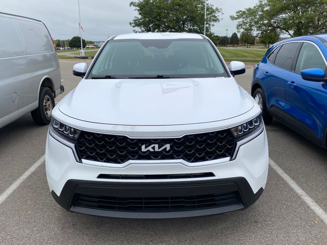 2023 Kia Sorento LX 2