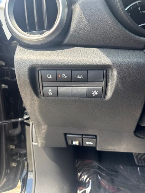 2025 Nissan Versa 1.6 S:B02591