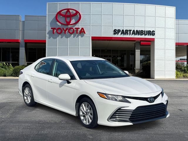 White (Wind Chill Pearl) 2024 Toyota Camry LE FWD Sedan Front-Wheel Drive 8-Speed Automatic