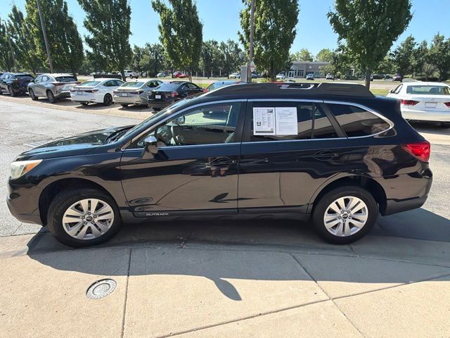Used 2017 Black Subaru 2.5i Premium image 4
