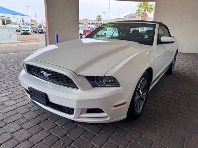 2014 Ford Mustang V6 Premium Convertible RWD