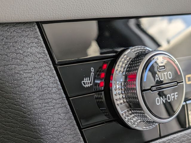 2026 White Diamond Mitsubishi Outlander SE FWD SUV
