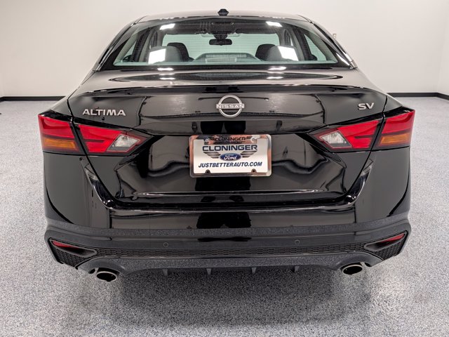 Used 2024 Black Nissan 2.5 SV image 7
