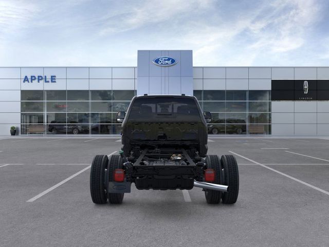 2025 Ford F-450 Chassis XL