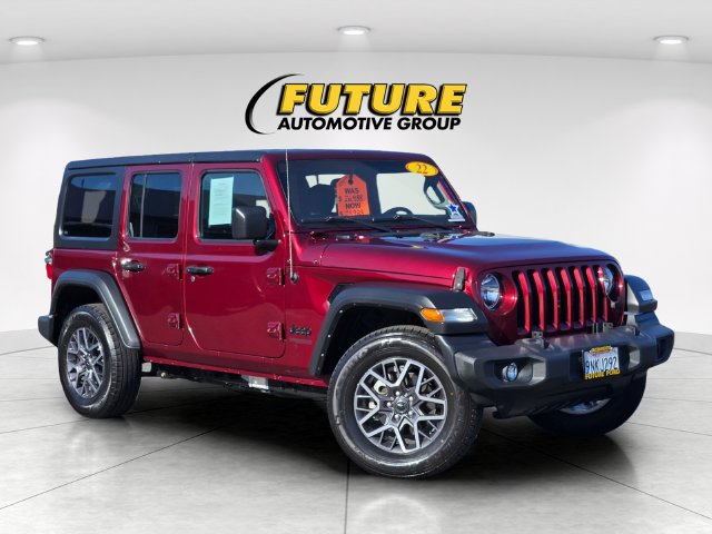 Snazzberry Pearlcoat 2022 Jeep Wrangler SUV / Crossover Four-Wheel Drive 8-Speed Automatic
