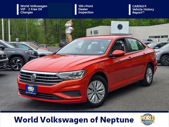 Habanero Orange Metallic 2019 Volkswagen Jetta Sedan Front-Wheel Drive 8-Speed Automatic