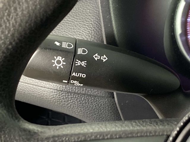 2025 Toyota RAV4 XLE Silver Sky Metallic - Grieco Acura - Image 18