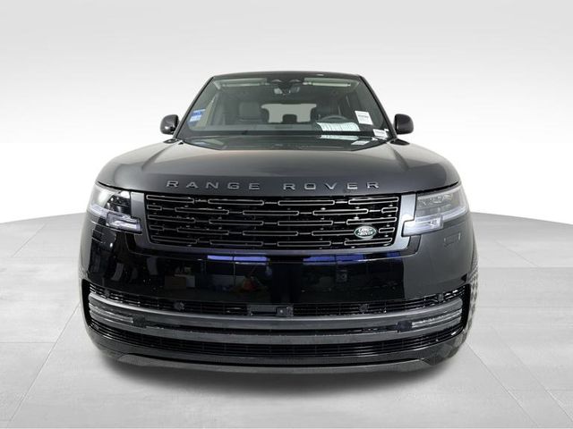 2025 Land Rover Range Rover SE 9