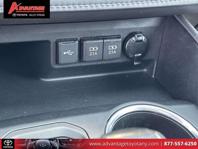 Used 2021 Toyota Highlander SUV