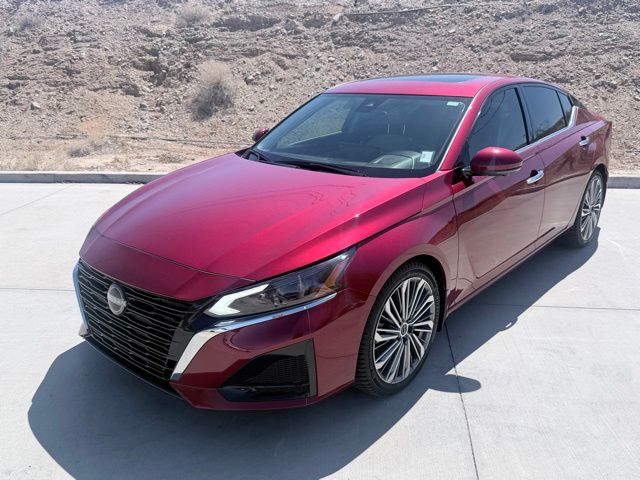 Red (Scarlet Ember Tintcoat) 2023 Nissan Altima 2.5 SL FWD Sedan Front-Wheel Drive Continuously Variable Transmission
