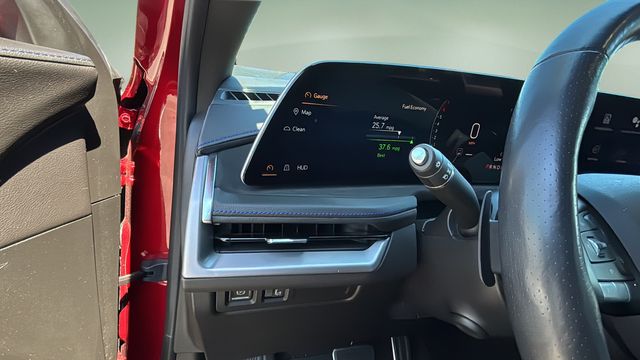 Used 2024 Red Cadillac Sport image 22