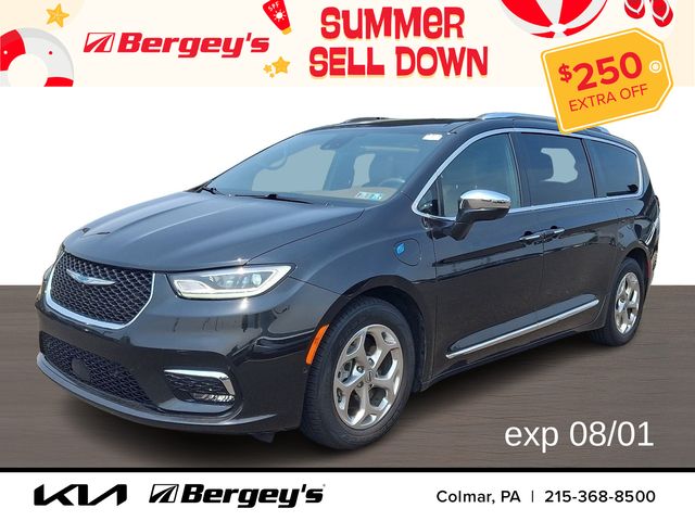 Brilliant Black Crystal Pearlcoat 2021 Chrysler Pacifica Hybrid Minivan Front-Wheel Drive Continuously Variable Transmission