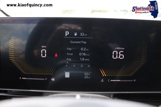 New 2026 Kia Carnival MPV Van