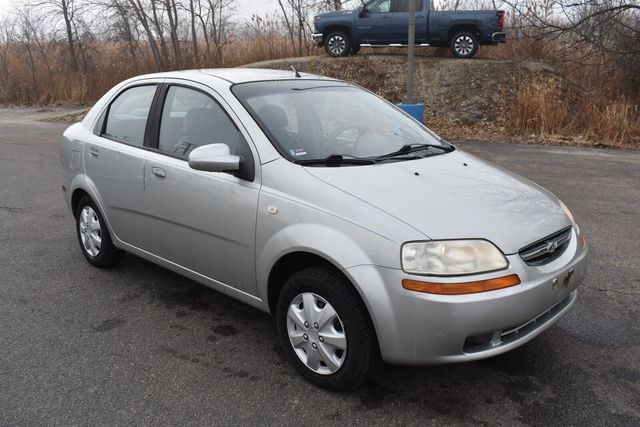 2005 Chevrolet Aveo LS Sedan FWD