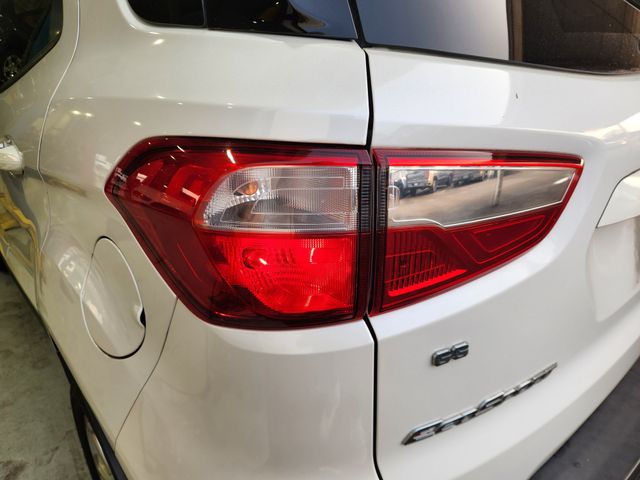 2020 Ford EcoSport SE White at Durrett Motor Company