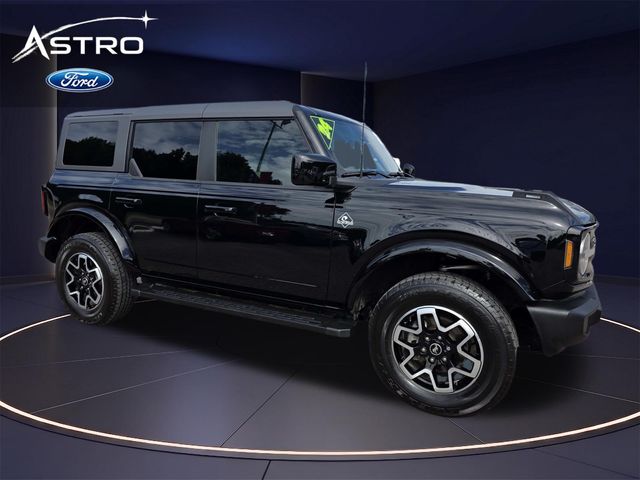 2024 Ford Bronco Outer Banks 4-Door 4WD