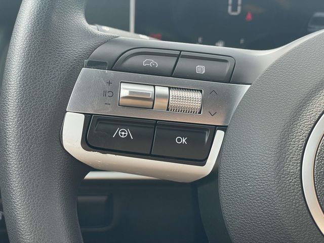 Used 2025 Blue Hyundai SEL image 20