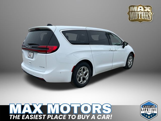 2024 Chrysler Pacifica Limited 13