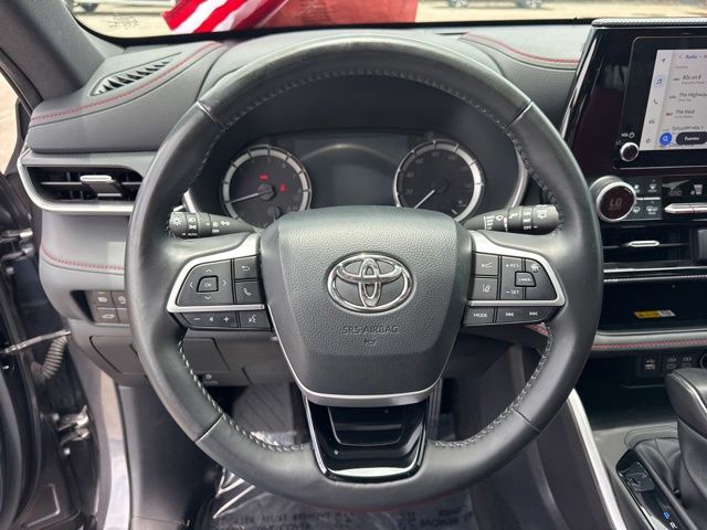 Used 2024 Toyota Highlander SUV