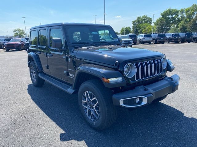 2024 Jeep Wrangler Sahara 3