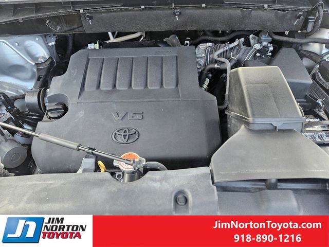 2016 Toyota Highlander XLE V6 33