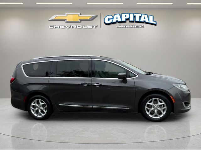 Used 2017 Gray Chrysler Touring L Plus image 6