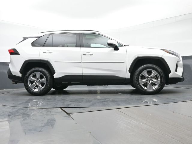 2023 Toyota RAV4 XLE 38