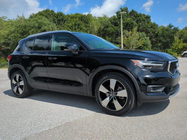 2021 Volvo XC40 T5 Momentum AWD