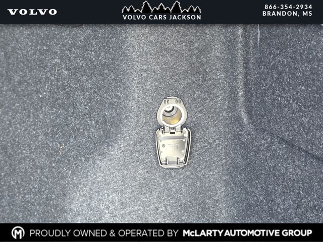 Used 2024 Volvo XC40 SUV