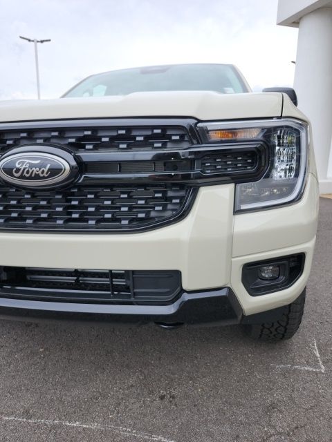 New 2026 Beige Ford XLT image 5