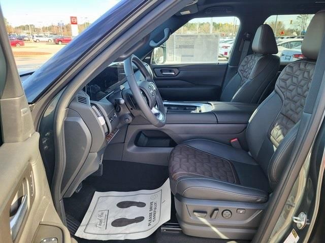 New 2026 White Nissan Platinum Reserve image 12