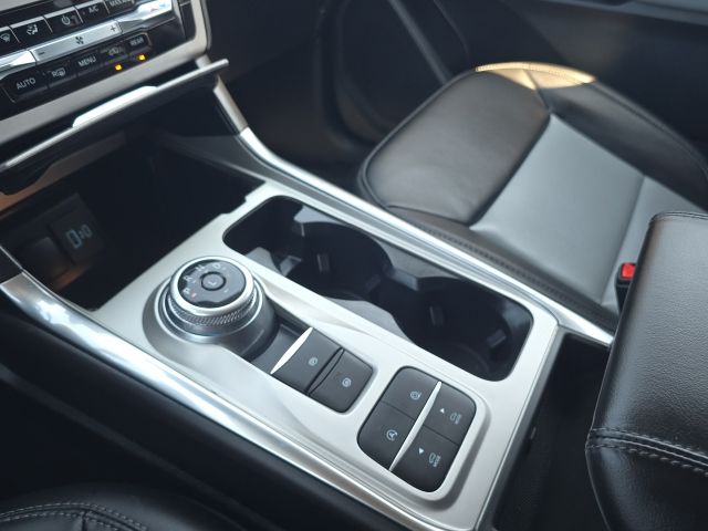 2024 Ford Explorer XLT:46771A